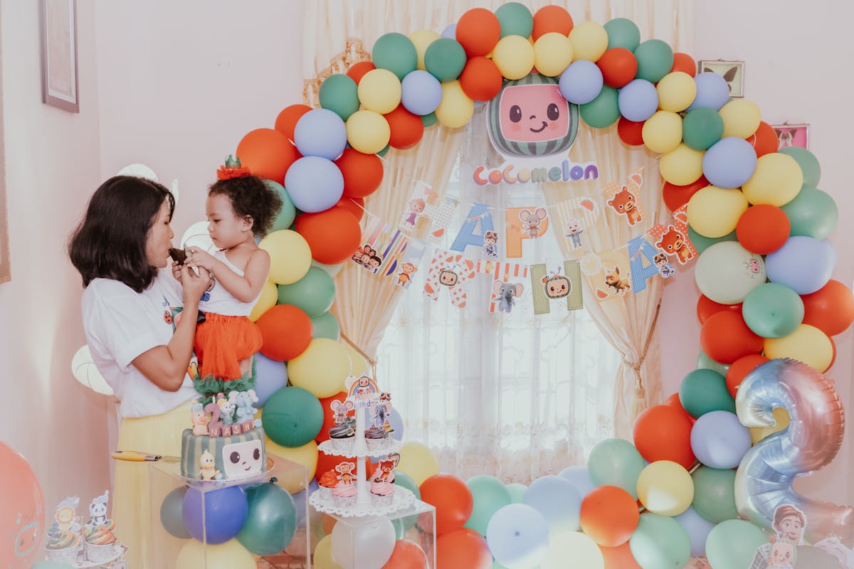 How to Create a Balloon Backdrop That Wows Your Guests
