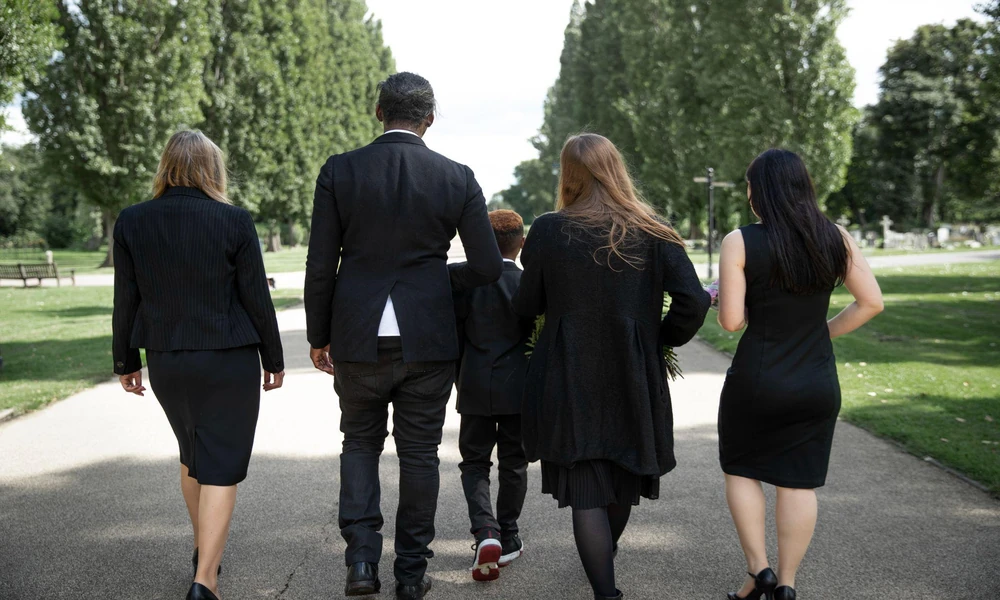 A Guide to Soka Funeral Etiquette for First-Time Attendees